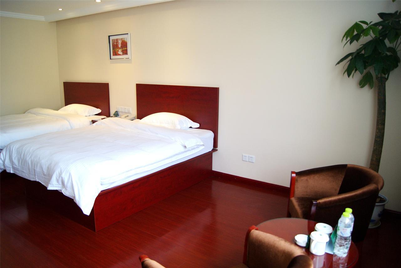 Greentree Inn Bole Wanxianghui Express Hotel Exterior photo